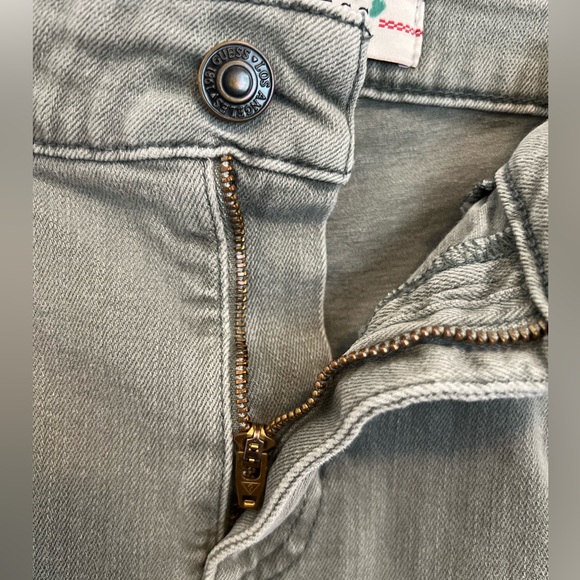 Guess High Rise Skinny Cargo Jeans Safari Green Size Womens Size 28 Pockets - Picture 6 of 7
